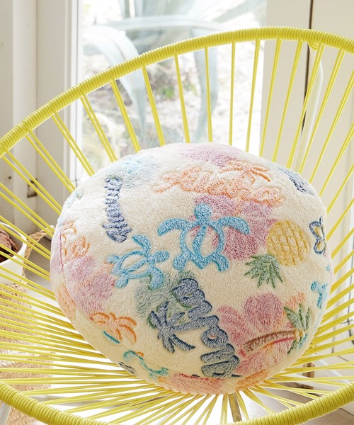 Kahiko（カヒコ）の「【Kahiko】ハウオリラウンドクッション（クッション/クッションカバー・レディース・ネイビー/ホワイト・FREE）」の2枚目の写真