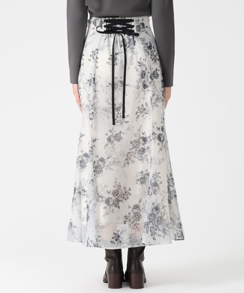 31 Sons de mode（トランテアン　ソン　ドゥ　モード）の「2025秋冬新作 シアーフラワープリントスカート（スカート・レディース・ブラック/ピンク・S/M）」の8枚目の写真