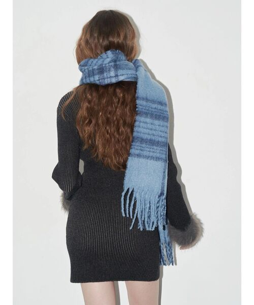 EVRIS（エヴリス）の「シャギーソフトマフラー（マフラー・レディース・マスタード/ホワイト/ブラック/ブルー・FREE）」の12枚目の写真