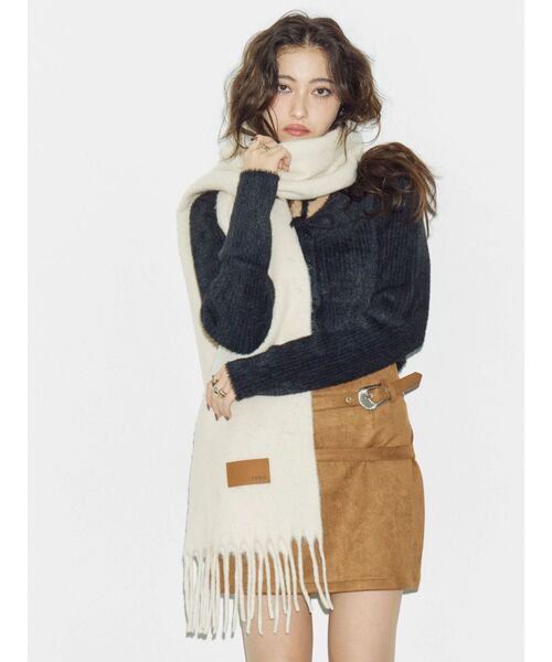 EVRIS（エヴリス）の「シャギーソフトマフラー（マフラー・レディース・マスタード/ホワイト/ブラック/ブルー・FREE）」の17枚目の写真