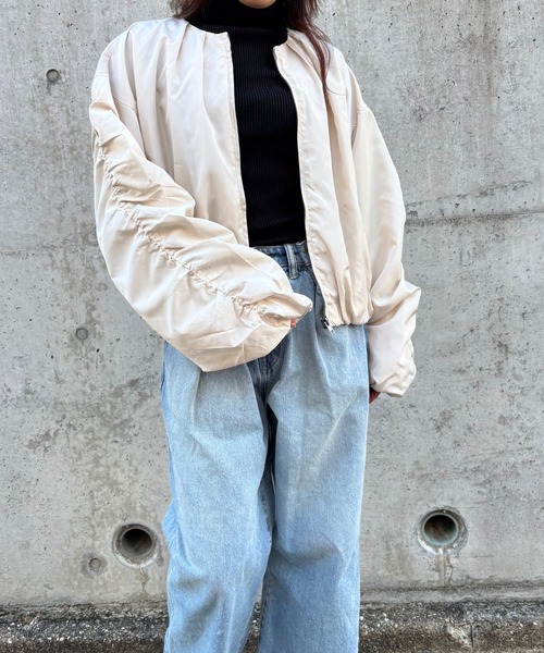 merrylatte（メリーラテ）の「ボリューム ギャザー スリーブ ブルゾン【Muller Rossi】（ブルゾン・レディース・アイボリー・FREE）」の5枚目の写真