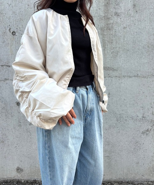 merrylatte（メリーラテ）の「ボリューム ギャザー スリーブ ブルゾン【Muller Rossi】（ブルゾン・レディース・アイボリー・FREE）」の6枚目の写真
