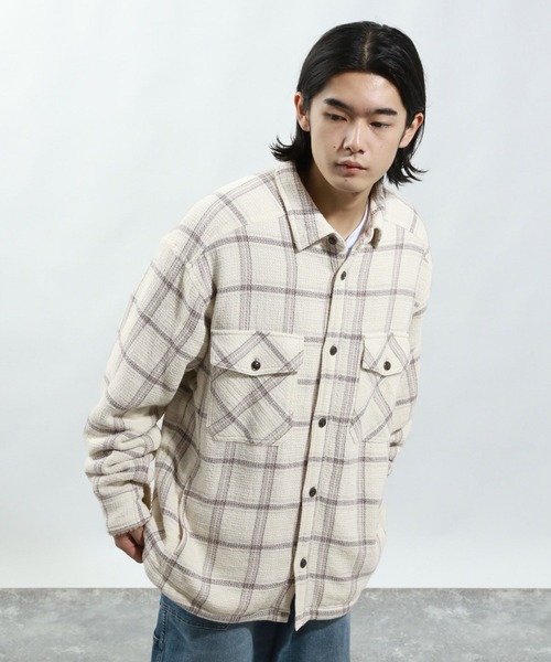 BAYFLOW（ベイフロー）の「ヴィンテージライクボアシャツ（シャツ/ブラウス・メンズ・ブラック/ホワイト/レッド/ブルー・MEDIUM/LARGE）」の2枚目の写真