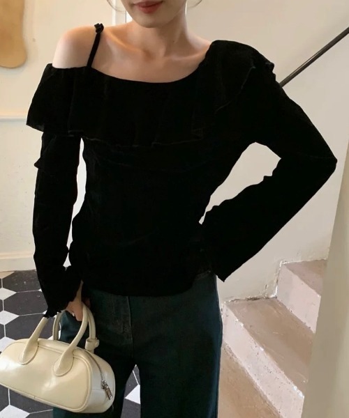 LADY LIKE(レディライク)の「ワンショルダーベロアトップス(Tシャツ/カットソー・レディース・モカ/ブラック・M)」の7枚目の写真