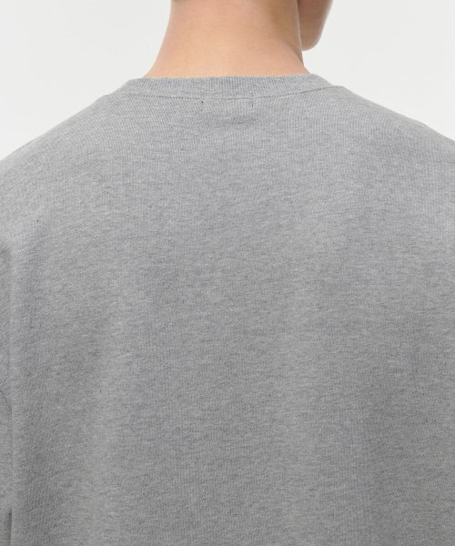 MUSINSA STANDARD（ムシンサスタンダード）の「スウェットシャツ [メランジグレー]（スウェット・メンズ・その他・MEDIUM/LARGE/X-LARGE/XX-LARGE/XXX-LARGE/SMALL）」の4枚目の写真