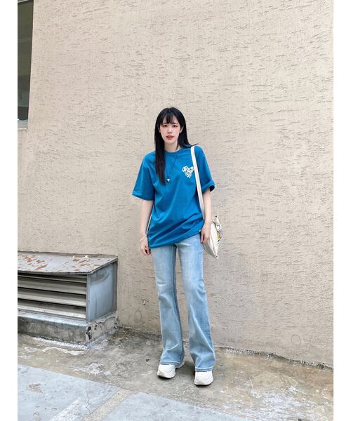 F.ILLUMINATE（フィルミネイト）の「オーバーフィットハートTシャツ - ブルー（Tシャツ/カットソー・レディース・その他・MEDIUM/LARGE/X-LARGE）」の9枚目の写真