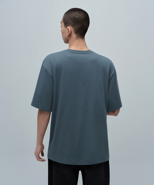 MUSINSA STANDARD（ムシンサスタンダード）の「[クールタンダード] リラックスフィットクルーネックTシャツ [ピーコックブルー]（Tシャツ/カットソー・メンズ・その他・SMALL/MEDIUM/LARGE/X-LARGE/XX-LARGE/XXX-LARGE）」の3枚目の写真
