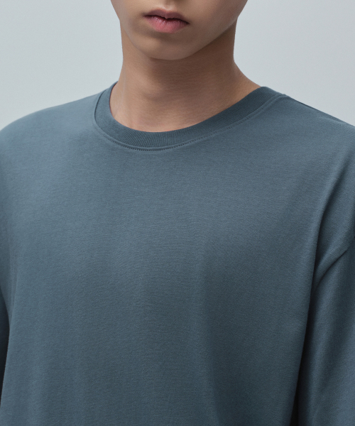 MUSINSA STANDARD（ムシンサスタンダード）の「[クールタンダード] リラックスフィットクルーネックTシャツ [ピーコックブルー]（Tシャツ/カットソー・メンズ・その他・SMALL/MEDIUM/LARGE/X-LARGE/XX-LARGE/XXX-LARGE）」の4枚目の写真