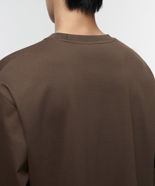 MUSINSA STANDARD（ムシンサスタンダード）の「シルケットリラックスクルーネック長袖Tシャツ[ブラウン]（Tシャツ/カットソー・メンズ・その他・SMALL/MEDIUM/LARGE/X-LARGE/XX-LARGE/XXX-LARGE）」の4枚目の写真