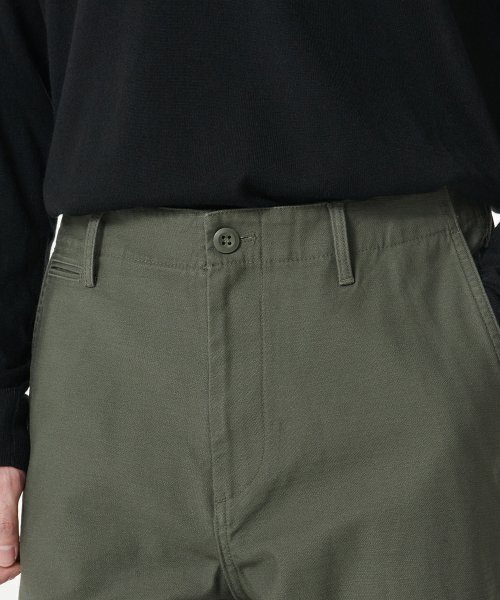 MUSINSA STANDARD（ムシンサスタンダード）の「ホワイトサテンワイドオフィサーパンツ[カーキ]（その他パンツ・メンズ・その他・26/27/28/29/30/31/32/33/34/36/38/40）」の11枚目の写真