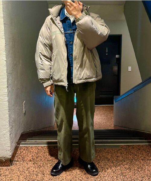 MUSINSA STANDARD（ムシンサスタンダード）の「ホワイトサテンワイドオフィサーパンツ[カーキ]（その他パンツ・メンズ・その他・26/27/28/29/30/31/32/33/34/36/38/40）」の9枚目の写真