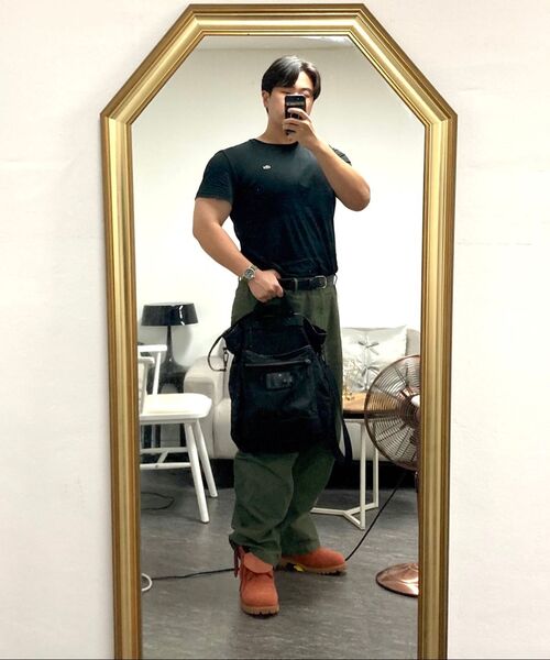MUSINSA STANDARD（ムシンサスタンダード）の「ホワイトサテンワイドオフィサーパンツ[カーキ]（その他パンツ・メンズ・その他・26/27/28/29/30/31/32/33/34/36/38/40）」の7枚目の写真