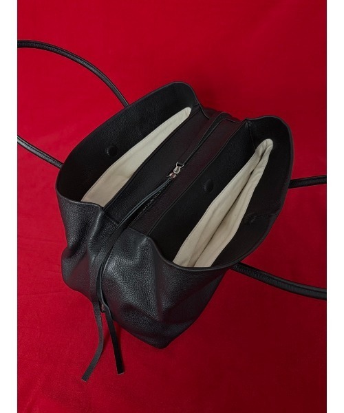 Didot.showroom(ディドット ショールーム)の「ハンドルレザーバッグ(牛革)(ボストンバッグ・レディース・ブラック・FREE)」の8枚目の写真
