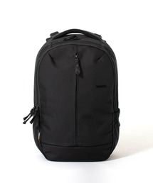 incase（インケース）の「Incase Tracks Backpack 18L-Black（バックパック/リュック）」