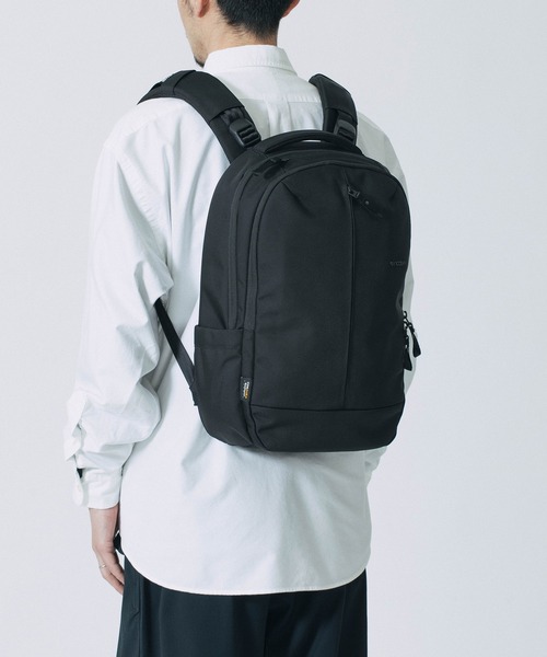 incase（インケース）の「Incase Tracks Backpack 18L-Black（バックパック/リュック・メンズ・ブラック・ONE SIZE）」の19枚目の写真