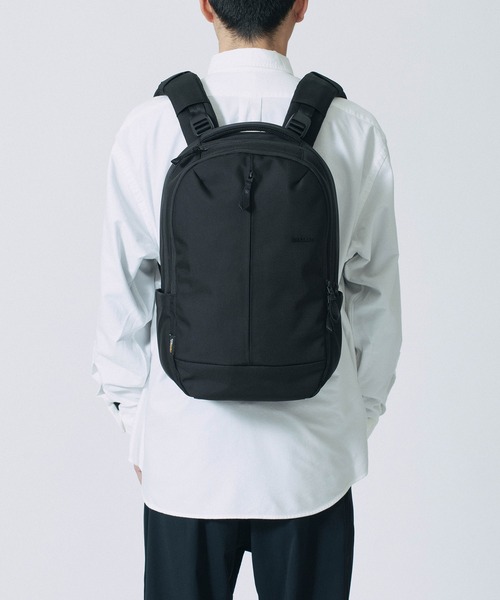 incase（インケース）の「Incase Tracks Backpack 18L-Black（バックパック/リュック・メンズ・ブラック・ONE SIZE）」の20枚目の写真