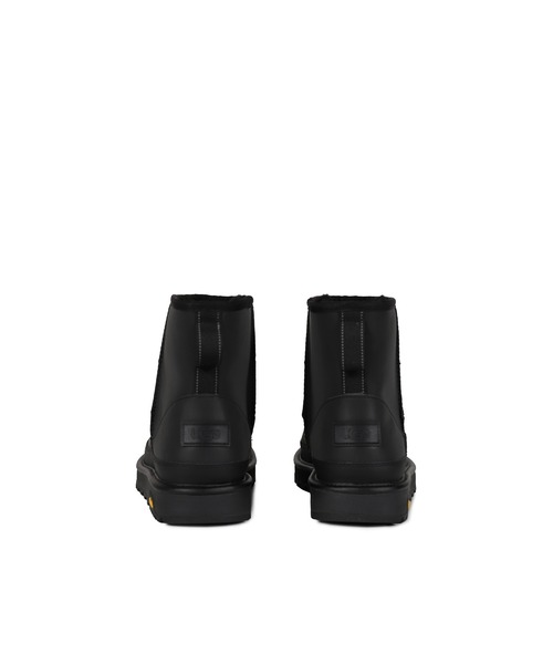UGG（アグ）の「M CLASSIC MINI REFLECTIVE（ブーツ・レディース・ブラック/シルバー・8/9/10/11）」の12枚目の写真