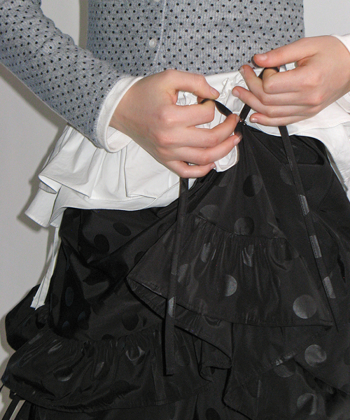 CRANK（クランク）の「ドットフリルロングスカート_ブラック（スカート・レディース・その他・FREE）」の3枚目の写真