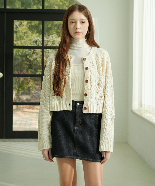 Round Cable Knit Cardigan (Cream)