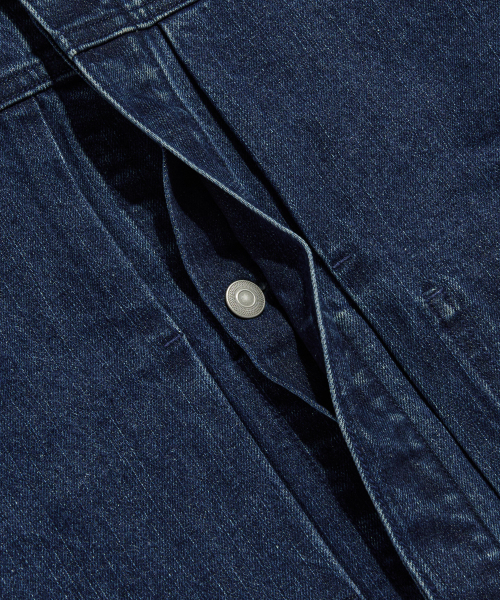 ESPIONAGE(エスピオナジ)の「Minimal Denim Trucker Jacket Mid Indigo(デニムジャケット・メンズ・その他・MEDIUM/LARGE/X-LARGE)」の6枚目の写真