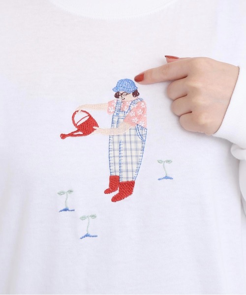 l'atelier du savon(アトリエドサボン)の「植物おせわ係 アップリケ刺繍ロンT(Tシャツ/カットソー・レディース・ホワイト/グレー・FREE)」の1枚目の写真