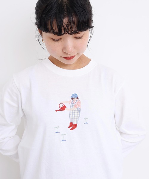 l'atelier du savon(アトリエドサボン)の「植物おせわ係 アップリケ刺繍ロンT(Tシャツ/カットソー・レディース・ホワイト/グレー・FREE)」の3枚目の写真