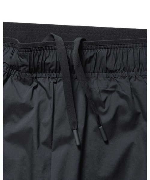 F.C.Real Bristol(エフシーレアルブリストル)の「LIGHT WEIGHT BREATHABLE PACKABLE SHORTS(その他パンツ・メンズ・ブラック/ブルー/レッド・X-LARGE/LARGE/MEDIUM/SMALL/XX-LARGE)」の7枚目の写真
