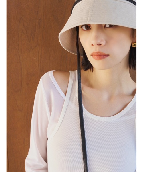 AIC.(エーアイシー)の「【UVカット】ロングストラップバケットハット/UPF50+/接触冷感/サイズ調節可能/紐取り外し可能(ハット・レディース・ブラック/アイボリー・FREE)」の9枚目の写真