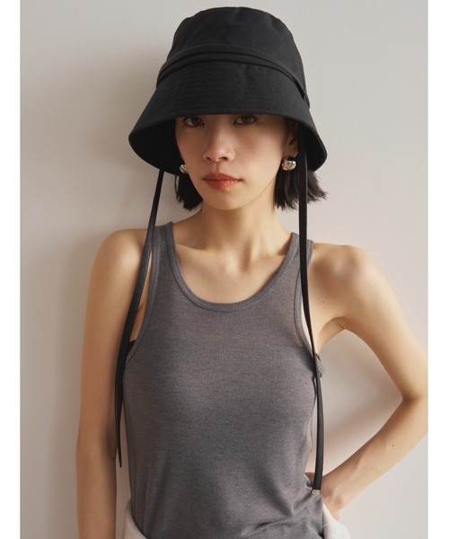 AIC.(エーアイシー)の「【UVカット】ロングストラップバケットハット/UPF50+/接触冷感/サイズ調節可能/紐取り外し可能(ハット・レディース・ブラック/アイボリー・FREE)」の20枚目の写真