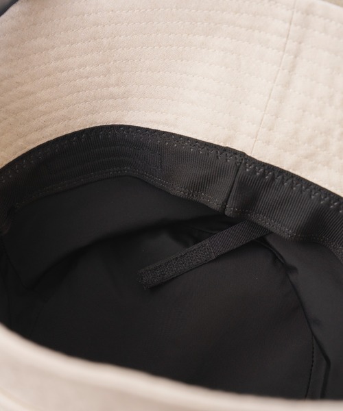 AIC.(エーアイシー)の「【UVカット】ロングストラップバケットハット/UPF50+/接触冷感/サイズ調節可能/紐取り外し可能(ハット・レディース・ブラック/アイボリー・FREE)」の5枚目の写真