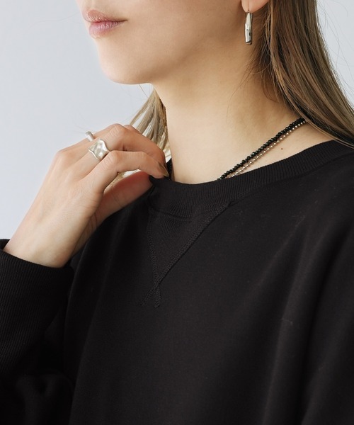 reca（レカ）の「裏ボアオーバーサイズプルオーバー（スウェット・レディース・ライトベージュ/ブラック/オートミール・FREE）」の6枚目の写真