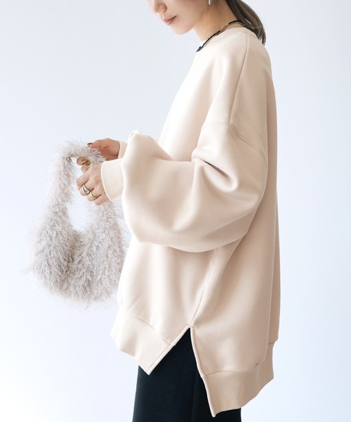 reca（レカ）の「裏ボアオーバーサイズプルオーバー（スウェット・レディース・ライトベージュ/ブラック/オートミール・FREE）」の8枚目の写真