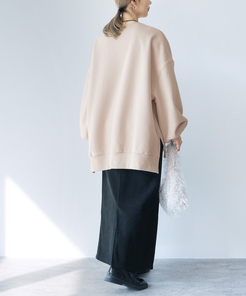 reca（レカ）の「裏ボアオーバーサイズプルオーバー（スウェット・レディース・ライトベージュ/ブラック/オートミール・FREE）」の11枚目の写真