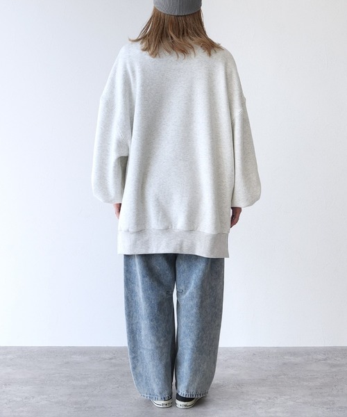 reca（レカ）の「裏ボアオーバーサイズプルオーバー（スウェット・レディース・ライトベージュ/ブラック/オートミール・FREE）」の21枚目の写真