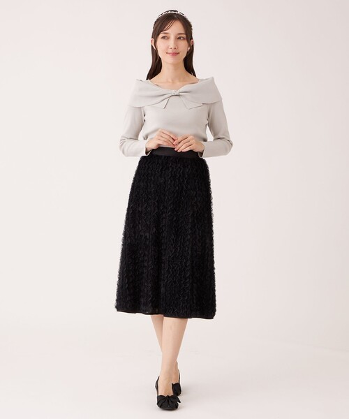 TO BE CHIC(トゥー ビー シック)の「リボンオフタートル ニット(ニット/セーター・レディース・ベージュ/ブラック・40)」の8枚目の写真