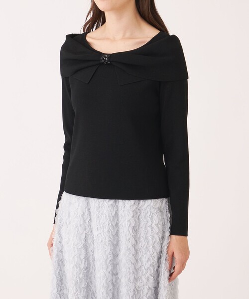 TO BE CHIC(トゥー ビー シック)の「リボンオフタートル ニット(ニット/セーター・レディース・ベージュ/ブラック・40)」の6枚目の写真