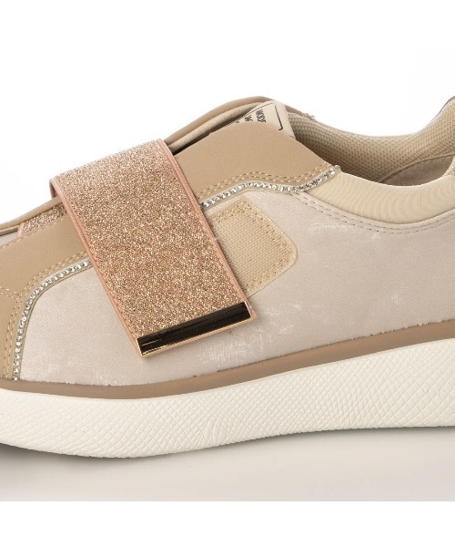 Mode et Jacomo（モードエジャコモ）の「きれいめ厚底ベルクロスニーカー（スニーカー・レディース・ブラック/アイボリー/ライトピンク・22.5cm/23cm/23.5cm/24cm/24.5cm）」の19枚目の写真