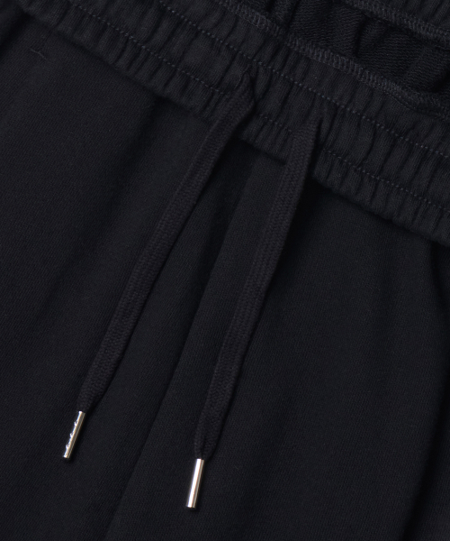 MUSINSA STANDARD（ムシンサスタンダード）の「ワンタックロングバミューダスウェットパンツ[ブラック]（その他パンツ・メンズ・その他・X-LARGE/LARGE/XX-LARGE/MEDIUM/SMALL/XXX-LARGE）」の3枚目の写真