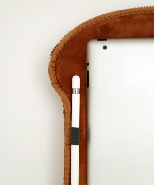 Brunch Brother（ブランチブラザー）の「iPad用ポーチ･タブレット 11インチ･ブランチブラザー ROMANE（ロマネ）（PC・タブレットケース・レディース・ベージュ・FREE）」の6枚目の写真