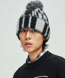 KND（ケイエヌディ）の「ナバホパターンビーニヘアリーブラック（ニットキャップ/ビーニー）」