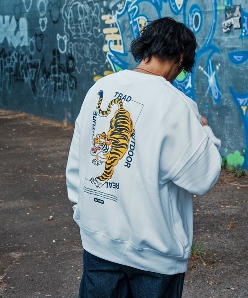 Leyline(レイライン)の「【Leyline】Trad adventure sweat(スウェット・メンズ・ブラック/ホワイト・XL/L/M)」の4枚目の写真