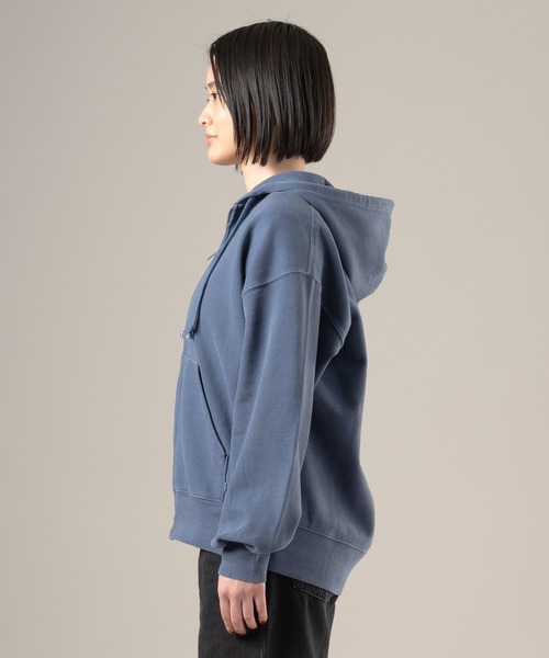 Levi's（リーバイス）の「Levi's/リーバイス ヴィンテージ リラックスド フルジップ フーディー（パーカー・レディース・ブルー・XS/M/S）」の2枚目の写真