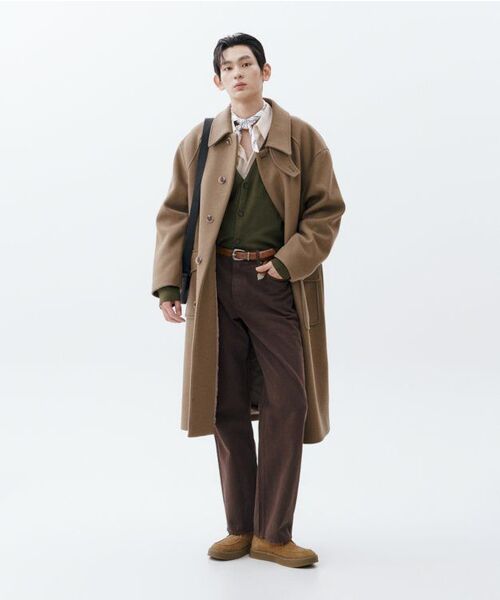 KIIMUIR（キミュア）の「[WOOL 80] ウールセミオーバーフィットバルマカンコート_サンド（チェスターコート・レディース・サンドベージュ・MEDIUM/LARGE）」の3枚目の写真