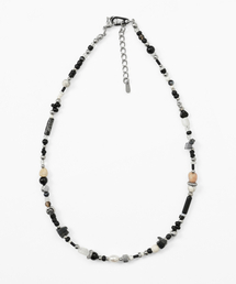 ACHA（アチャ）の「エニフ マルチビーズネックレス _ ブラック（ネックレス）」