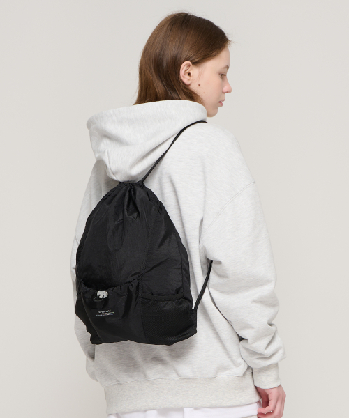 ROIDESROIS(ロワデロワ)の「メッシュポケットストリングジムサックバックパック(ブラック)(バックパック/リュック・レディース・その他・FREE)」の2枚目の写真