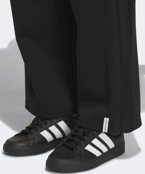 adidas(アディダス)の「エッセンシャルズ プラス スリーストライプ スペーサーニット ルーズフィット ストレート オープンヘム ジョガーパンツ / アディダス adidas(その他パンツ・レディース・ブラック・X-SMALL/MEDIUM/LARGE/XX-LARGE/X-LARGE/SMALL)」の6枚目の写真