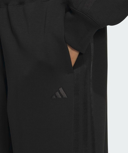 adidas(アディダス)の「エッセンシャルズ プラス スリーストライプ スペーサーニット ルーズフィット ストレート オープンヘム ジョガーパンツ / アディダス adidas(その他パンツ・レディース・ブラック・X-SMALL/MEDIUM/LARGE/XX-LARGE/X-LARGE/SMALL)」の5枚目の写真