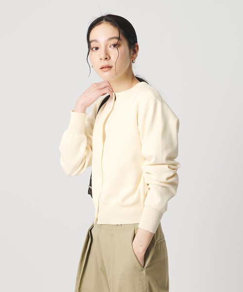 BEAUTY&YOUTH UNITED ARROWS(ビューティーアンドユースユナイテッドアローズ)の「コットンブレンド コンパクトクルーネック カーディガン ウォッシャブル(カーディガン/ボレロ・レディース・ピンク/ダークグレー/オフホワイト・FREE)」の5枚目の写真