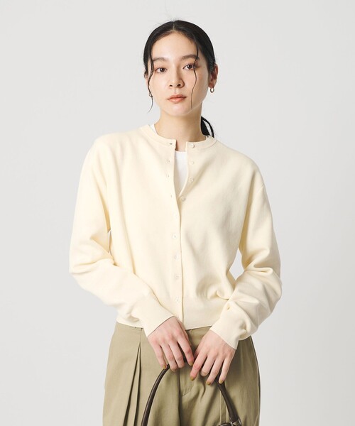 BEAUTY&YOUTH UNITED ARROWS(ビューティーアンドユースユナイテッドアローズ)の「コットンブレンド コンパクトクルーネック カーディガン ウォッシャブル(カーディガン/ボレロ・レディース・ピンク/ダークグレー/オフホワイト・FREE)」の6枚目の写真