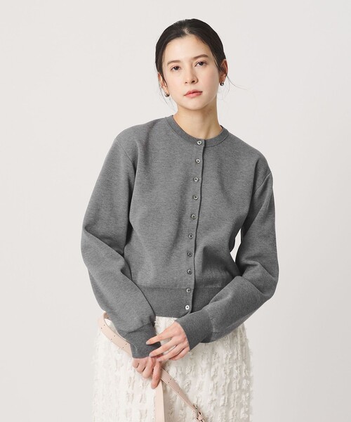 BEAUTY&YOUTH UNITED ARROWS(ビューティーアンドユースユナイテッドアローズ)の「コットンブレンド コンパクトクルーネック カーディガン ウォッシャブル(カーディガン/ボレロ・レディース・ピンク/ダークグレー/オフホワイト・FREE)」の8枚目の写真